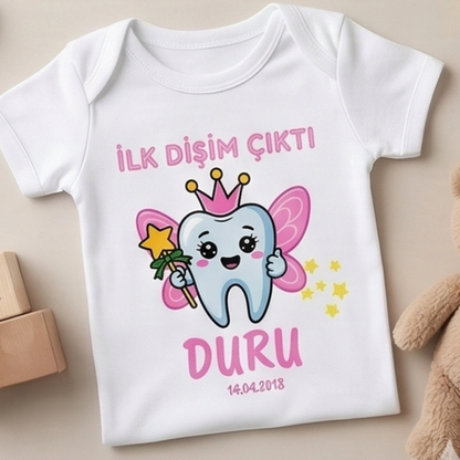 İsim Yazılı İlk Dişim Çıktı Diş Buğdayı Partisi Zıbını - %100 Pamuklu Bebek Body