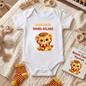 Babasının Yavru Aslanı Baskılı Taraftar Temalı Sarı Kırmızı Aslan Bebek Body Zıbın - %100 Pamuklu